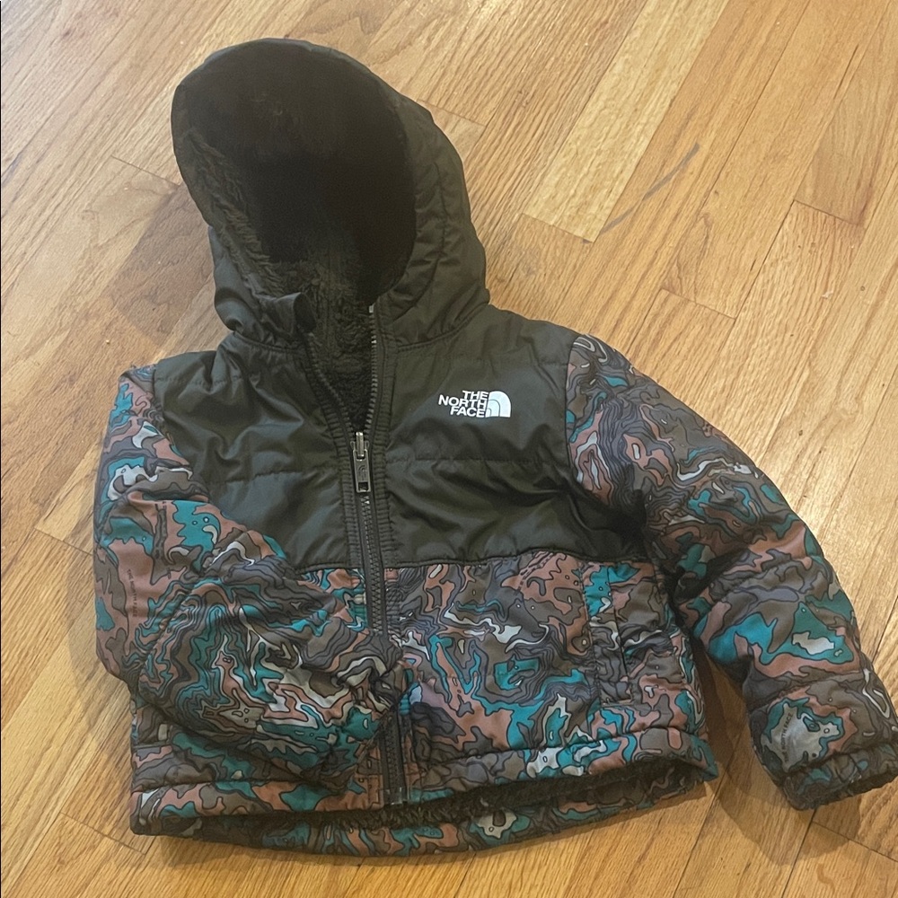 The North Face Kids' Camouflage / green fleece reversible winter coat